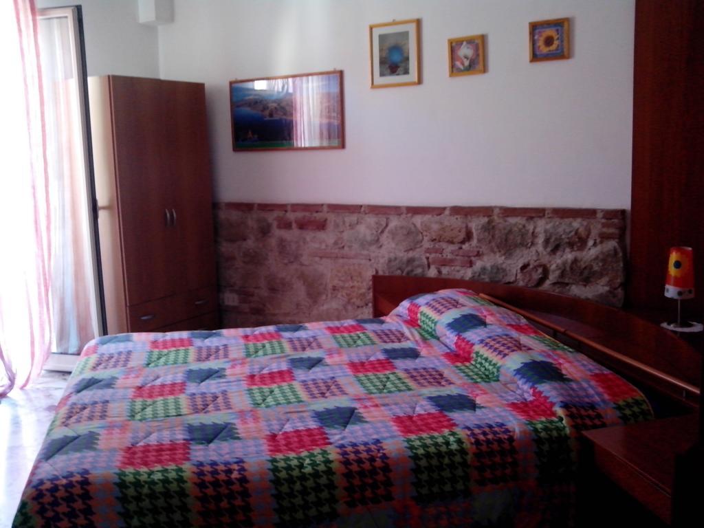 Bed&Breakfast La Casetta Sant'Alessio Siculo Phòng bức ảnh