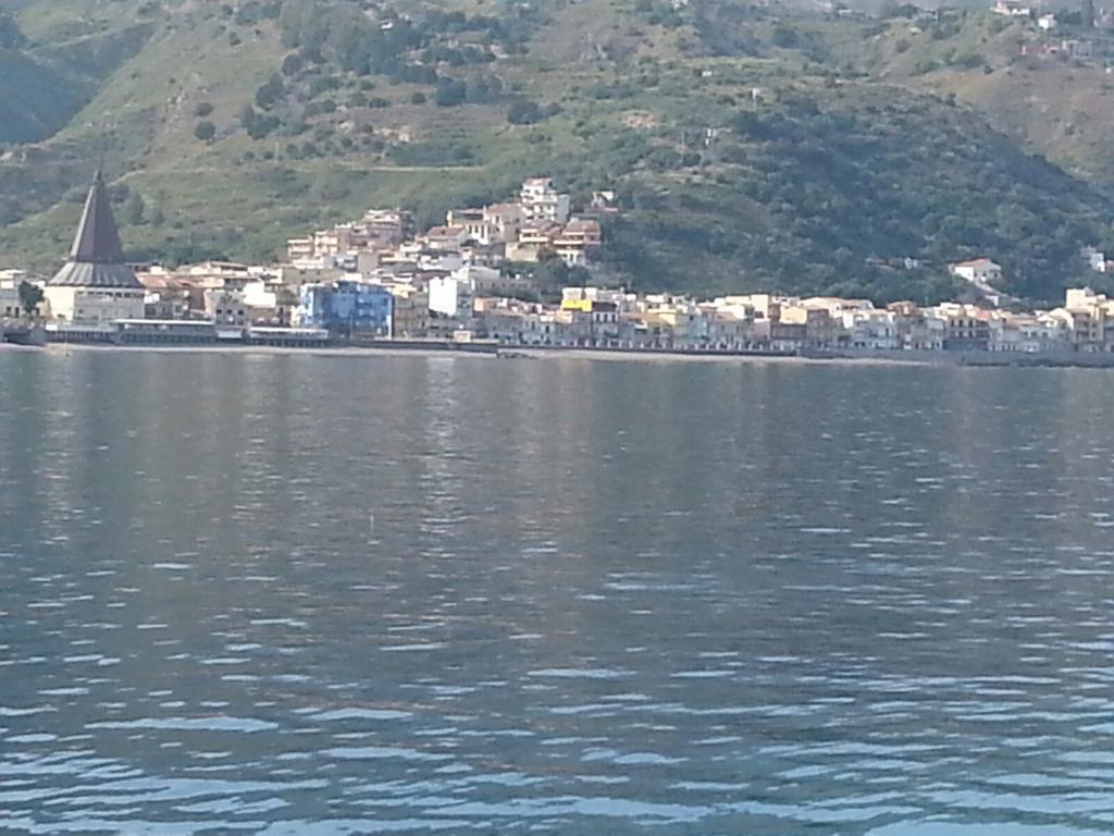 Bed&Breakfast La Casetta Sant'Alessio Siculo Ngoại thất bức ảnh